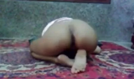 Alyonka ने खुद को एक लड़के को डेट सेक्स पिक्चर दिखाइए वीडियो में के लिए दिया