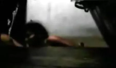 यह दोस्त सिर्फ एक कमबख्त मशीन है, वह अपने मुर्गा सेक्स पिक्चर मूवी सेक्स पर एक भावुक गोरा घुमाता है जो विलाप करता है और चिल्लाता है, पोज़ बदलते हुए, वह उसे हिंसक संभोग में लाता है