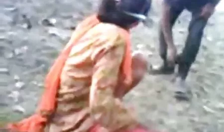 निग्गा ने कुतिया की गांड सेक्सी पिक्चर वीडियो चाहिए में अपना लंड डाल दिया