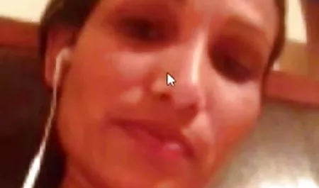 बस क्लास में एक हिंदी सेक्सी पिक्चर मूवी लड़की की चुदाई की