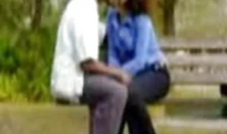 काले वसा वाली फूहड़ तेल उसके पूरे शरीर को सेक्सी पिक्चर सेक्सी पिक्चर सेक्सी