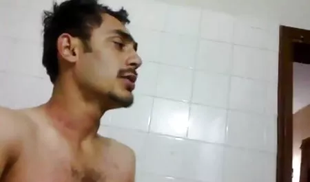 वह इसे बर्दाश्त नहीं करती है, कैंसर सेक्सी पिक्चर पिक्चर हिंदी के साथ उठती है और अपने आकर्षक छेद को बाहर निकालती है, जो सेक्स के लिए बहुत अच्छा है। यह सिर्फ अफ़सोस की बात है कि सज्जन एक धावक बन गए और जल्द ही प्रेमिका के रसदार गधे पर शुक्राणु को फेंक दिया