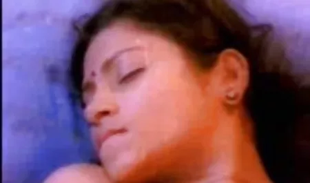 युवा जोड़े सेक्सी पिक्चर दिखाइए वीडियो कोमलता से सेक्स कर रहे हैं