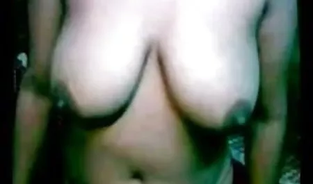 नकाबपोश बूढ़ी कुतिया ने लंड सेक्सी पिक्चर वीडियो दिखाएं चूसा