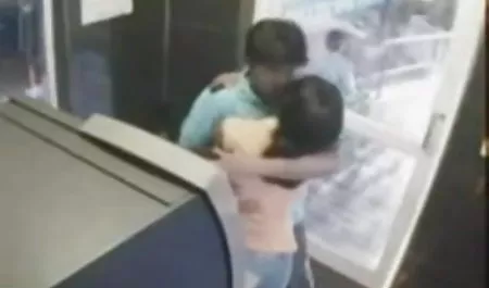 एक मोटी डिक सेक्सी फिल्म पिक्चर हिंदी के साथ पतली निगा एक पतला काली लड़की को चोदता है