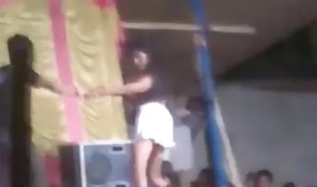 जोसेफिन जेम्स वीडियो पिक्चर सेक्सी और उसके विशाल स्तन