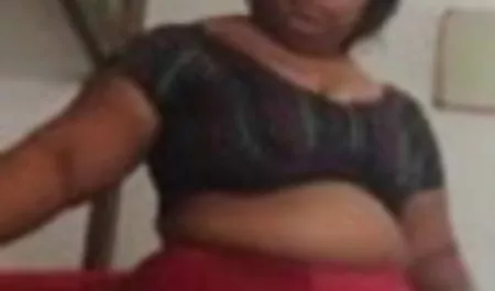 दो जोड़े युवा पार्क की छुट्टी पर जाते हैं, जिस तरह से लड़कियों में से एक कार के चालक के एक सदस्य को छोड़ता है, दूसरी लड़की तुरंत एक blowjob के लिए आगे बढ़ती है और एक साथी यात्री सेक्सी सेक्सी फिल्म हिंदी में को चूसती है