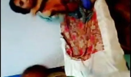 युवा लड़की बेकार है सेक्सी पिक्चर हिंदी वीडियो मूवी और अपने प्रेमी के साथ कैंसर बेकार है