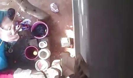 ओलेया को पता है कि रात के हिंदी में सेक्सी फिल्म दिखाएं डिस्को से अगले लड़के को क्या चाहिए और वह एक निश्चित वित्तीय सहायता के लिए यह मिठाई प्रदान करने के लिए तैयार है।