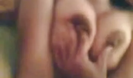 उसके स्तन के बीच हिंदी फिल्म सेक्सी पिक्चर एक श्यामला गड़बड़ कर दिया