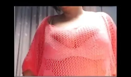 हॉट तुर्क ने अपने मोटे लंड को एक गंदे फूहड़ में डाल दिया, ऐसी गति दी कि वीडियो फिल्म सेक्सी हिंदी में फूहड़ खुशी से चिल्लाया, उसी समय वे बिस्तर पर गिर गए