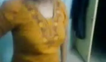 चोरों ने घर हिंदी फिल्म हिंदी वीडियो सेक्सी और परिचारिकाओं के गुदा छेद में प्रवेश किया है!