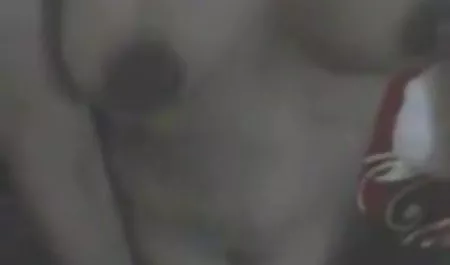 यह सिर्फ फूहड़ है इससे पहले कि ब्रेक वास्तव में ट्रंक के साथ मज़े करना चाहता है, हिंदी सेक्सी फिल्म दिखाएं इसे चूसना, स्तन के बीच ले जाना और हर संभव तरीके से मनमौजी गुदा सेक्स के लिए तैयार करना