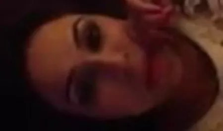 अच्छा लड़का एक कैंसर एक पतली जवान हिंदी फीचर फिल्म सेक्सी लड़की को चोदता है