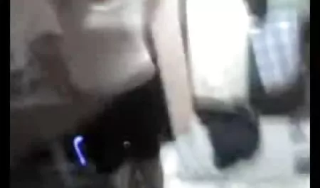 किन्नर कार्ला हिंदी पिक्चर फिल्म वीडियो में सेक्सी एक उभयलिंगी fucks