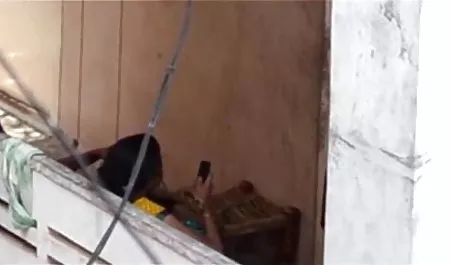 बबिला स्टर्लिंग अपने सभी गुलाबी छेदों में एक वीडियो में सेक्सी पिक्चर वीडियो निग्गा की मोटी डिक लेता है