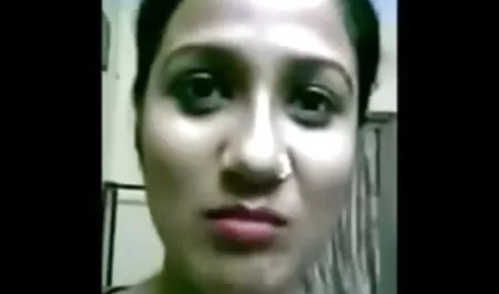 दो लड़कियां वीडियो फिल्म सेक्सी हिंदी में वेबकैम पर हस्तमैथुन करती हैं