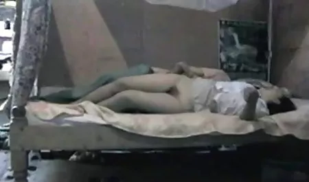 टाइट गांड वाली सेक्सी पिक्चर दिखाएं वीडियो में सेक्सी एशियाई लड़की अपने प्रेमी के मोटे लंड की सवारी करती है