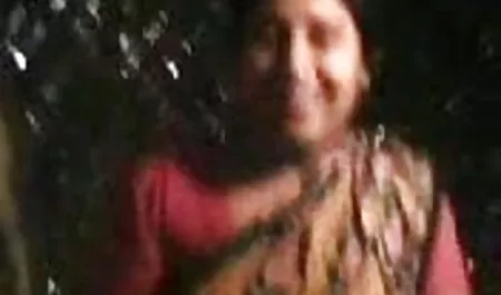 सबसे आम कार्यालय लोफर, फोटोकॉपीयर के पास एक बस्टी लड़की को पकड़ा, पहले बहुत ही बेखौफ बच्चे को उसके स्वादिष्ट छोटे स्तन के लिए निचोड़ता है, उसके बाद, उसे हिंदी सेक्सी पिक्चर हिंदी मुंह में दबाकर तंग गुदा