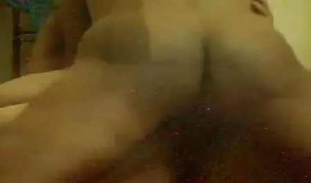 गे अपने प्रेमी सेक्सी वीडियो हिंदी मूवी की उंगलियों को सहलाता है