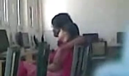 लड़की पैसे के लिए कैमरे पर हस्तमैथुन सेक्सी पिक्चर वीडियो नई करती है