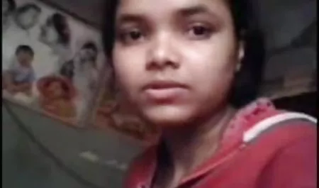 ऐलेना प्रकृति पर बेकार सेक्सी पिक्चर भेजो वीडियो में है और गुदा में चुदाई करती है