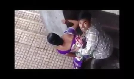 परिपक्व लोग समूह चुदाई की व्यवस्था करते हैं। दो लड़के और एक गोरी लड़की सोफे पर बैठ जाती है और व्यर्थ में समय बर्बाद नहीं करती, एक दूसरे सेक्सी फिल्म हिंदी बीएफ को दुलार करती है, किसी अनजाने और गैंगबैंग की व्यवस्था करती है