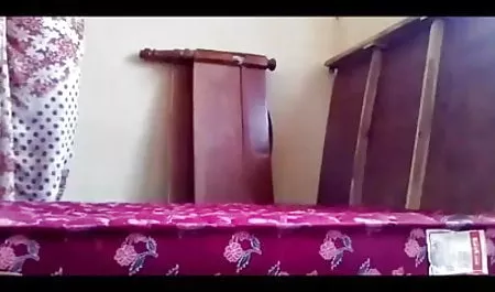 होटल के एक कमरे में किन्नर हिंदी में सेक्सी फिल्म दिखाएं की चुदाई