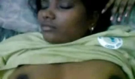 दोस्त ने एक हिडन कैमरा स्थापित किया है और समुद्री मील, सेक्स पिक्चर चाहिए भाग 2 देख रहा है