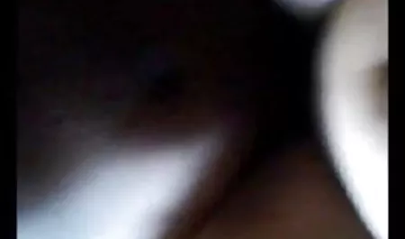 फैट कुतिया उसे हिंदी पिक्चर में सेक्सी गधे को संगीत में बदल देती है