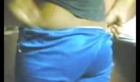 हॉट बस्टी समलैंगिकों चार्ली सेक्स फिल्म पिक्चर चेज़ और निकोल ग्रेव्स और स्ट्रैपआन