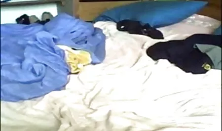 गुलाबी इंग्लिश पिक्चर हिंदी में सेक्सी अंडरवियर में ब्लौंडी उसे बिल्ली छूत